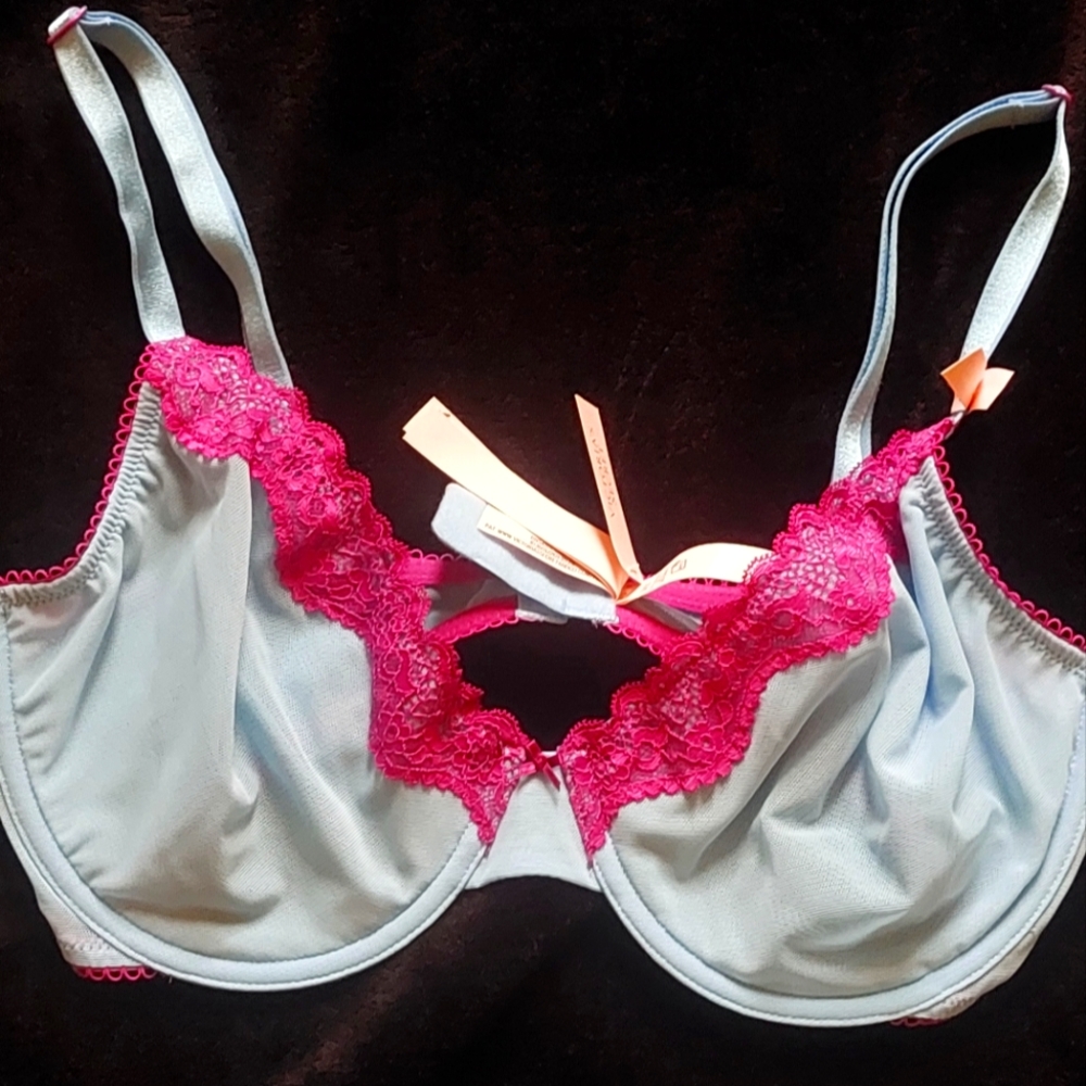 VS Tease Bra